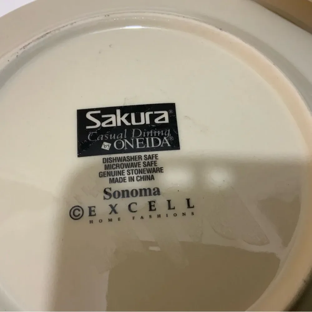 2 Sakura Sonoma Oneida Excell Fruit Pattern Salad Dessert Plates 8.25